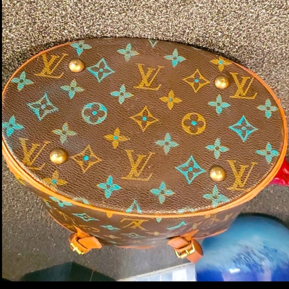 WOW POSHMARK - Authentic Louis Vuitton Bucket Bag PM - Picture 6 of 16